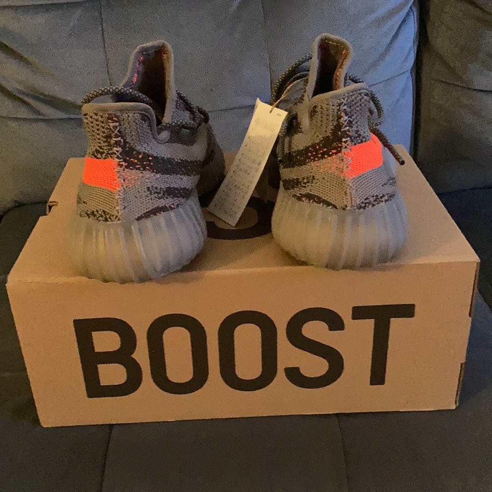 Yeezy Boost 350 V2 Beluga